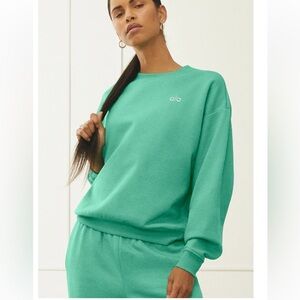 Alo Accolade Crew Neck Sweatshirt